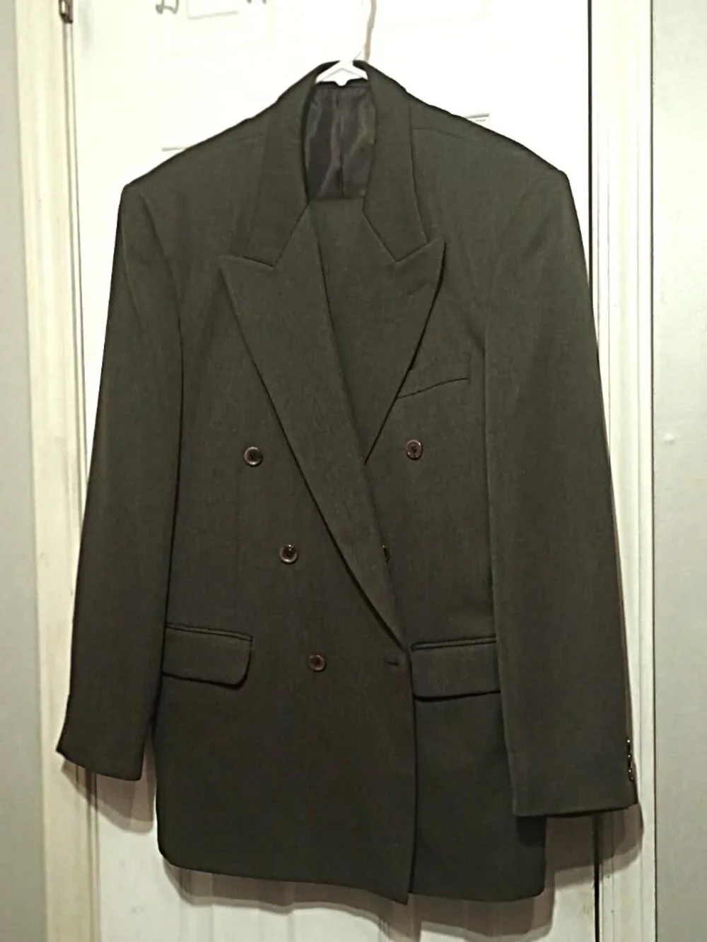 Raffinati Classic Men Olive Green Double Breasted 2 Piece Suit  44R